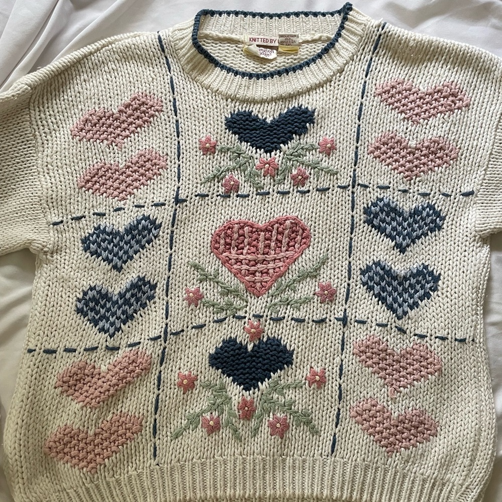 Vintage Cottage core heart sweater size large